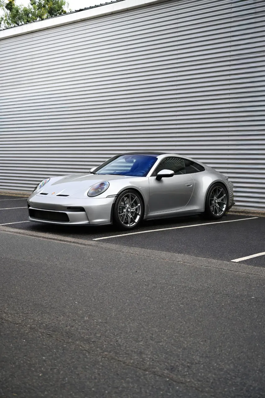 L'atelier SC Porsche 992 GT3 Touring — protection cuir — photo 2