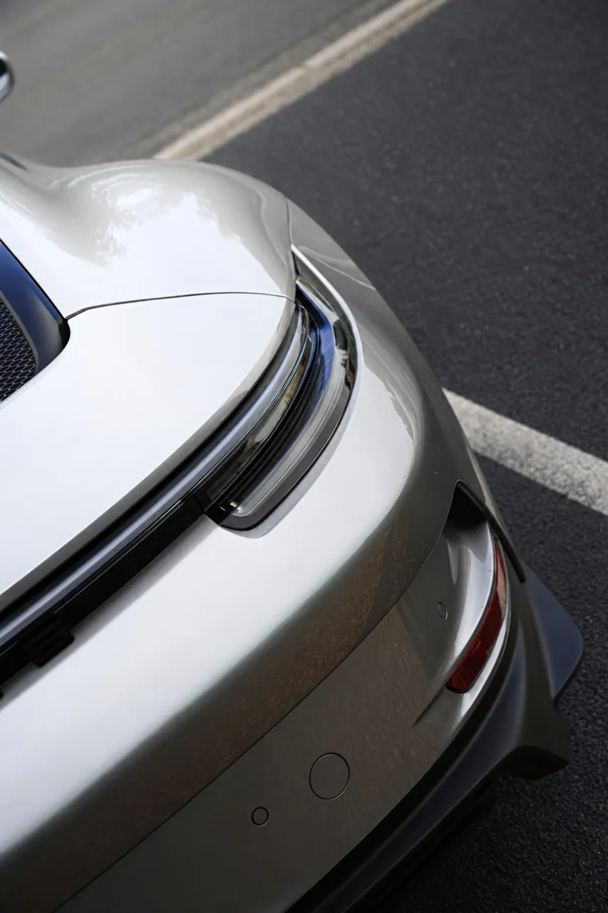 L'atelier SC Porsche 992 GT3 Touring — protection cuir — photo 14