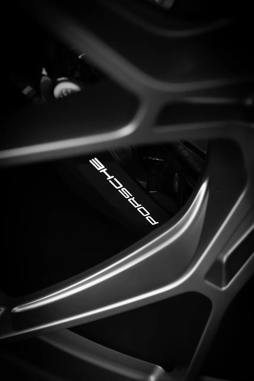 L'atelier SC Porsche 992 GT3 Touring — protection cuir — photo 15