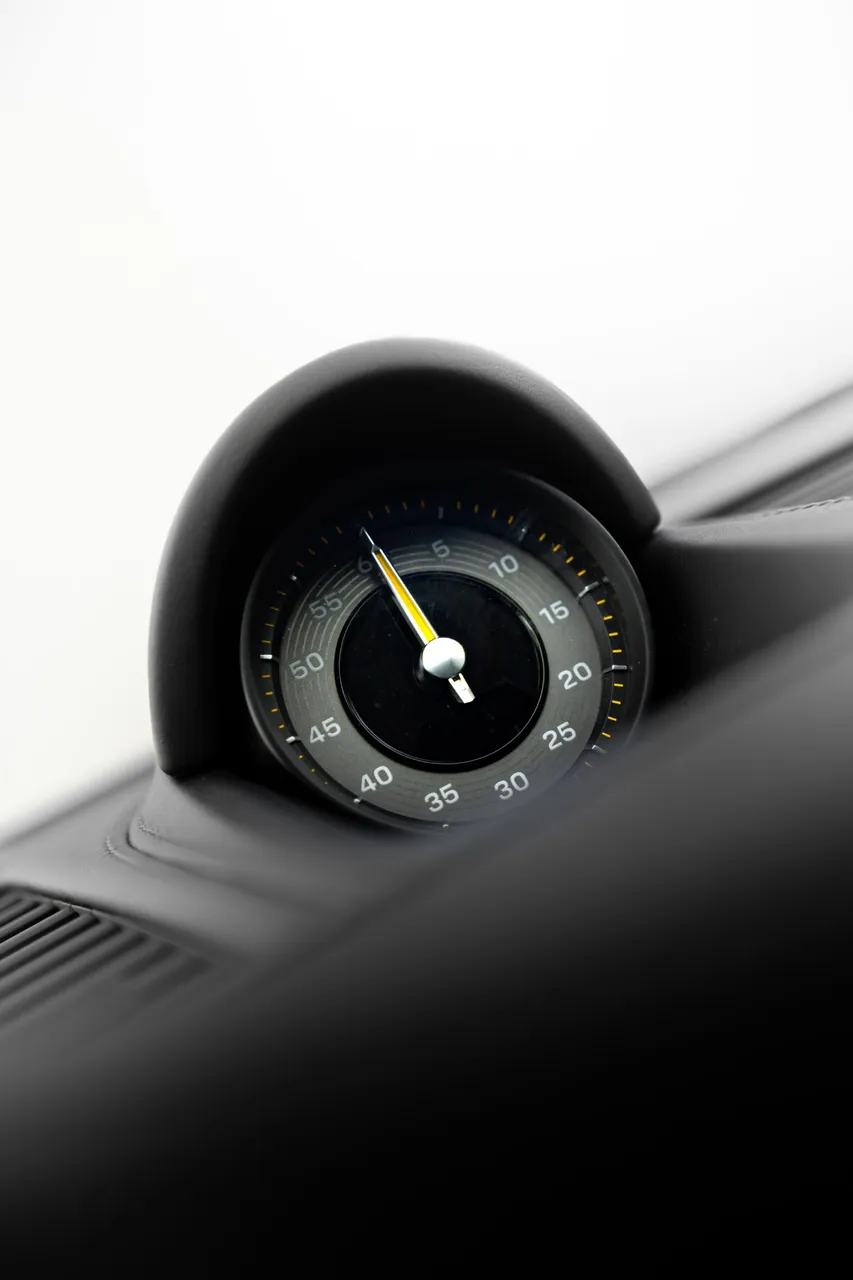 L'atelier SC Porsche 992 GT3 Touring — protection cuir — photo 16